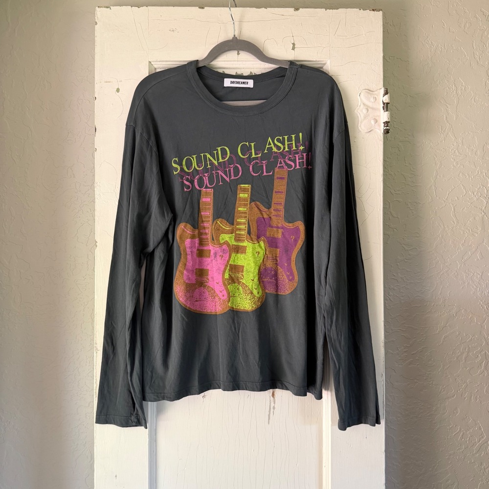 Daydreamer Sound Clash Long Sleeve Graphic Tee Charcoal Grey Cotton Size M USA